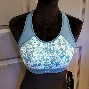 NEW Under Armour High Impact Sports Bra Size Medium.